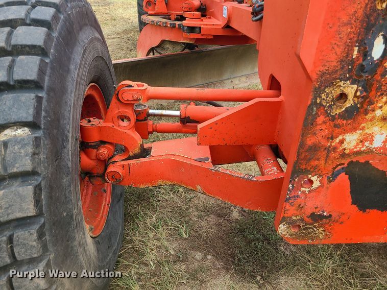 image for item MJ9336 1993 Champion 710A  motor grader