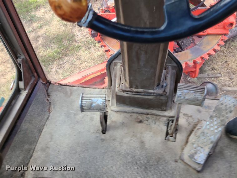 image for item MJ9336 1993 Champion 710A  motor grader