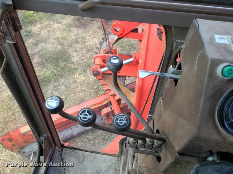 image for item MJ9336 1993 Champion 710A  motor grader