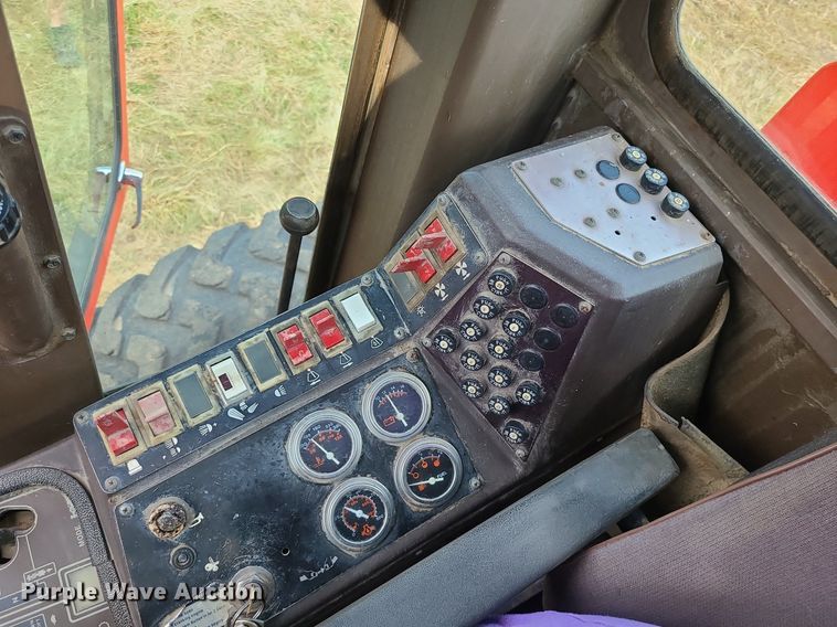 image for item MJ9336 1993 Champion 710A  motor grader