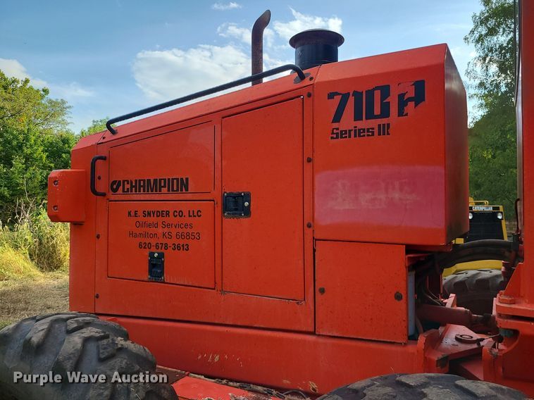 image for item MJ9336 1993 Champion 710A  motor grader