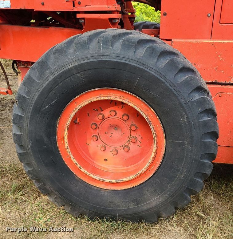 image for item MJ9336 1993 Champion 710A  motor grader