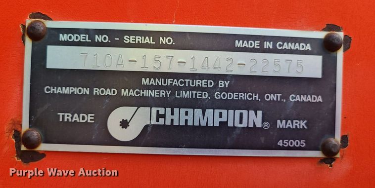 image for item MJ9336 1993 Champion 710A  motor grader