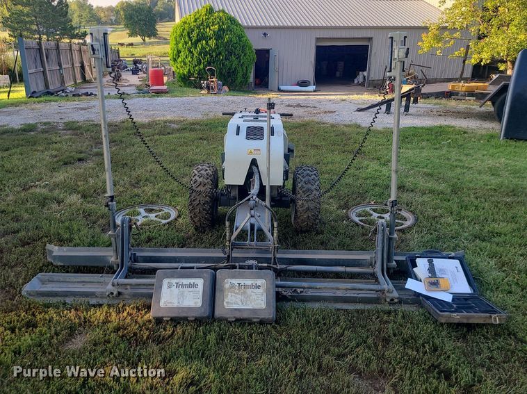 image for item MJ9366 Somero Copperhead S-9210  laser screed