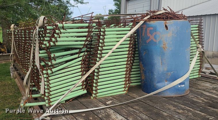 image for item MJ9370 Approximately 75 concrete chairs