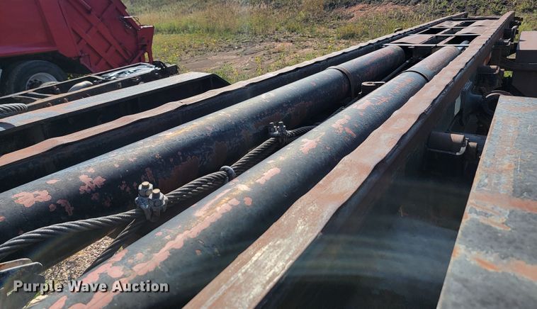 image for item ML9285 1995  Roll-off container trailer