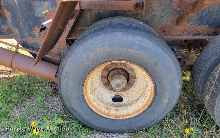 image for item ML9285 1995  Roll-off container trailer