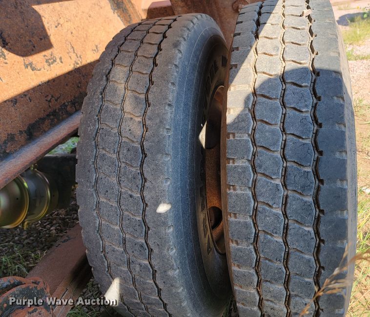 image for item ML9285 1995  Roll-off container trailer