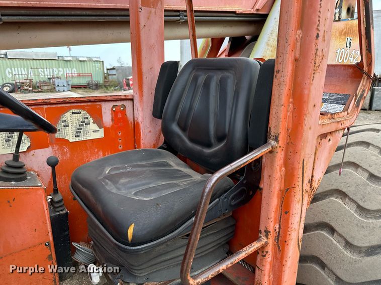 image for item MQ9389 2004 Sky Trak 10042  telehandler