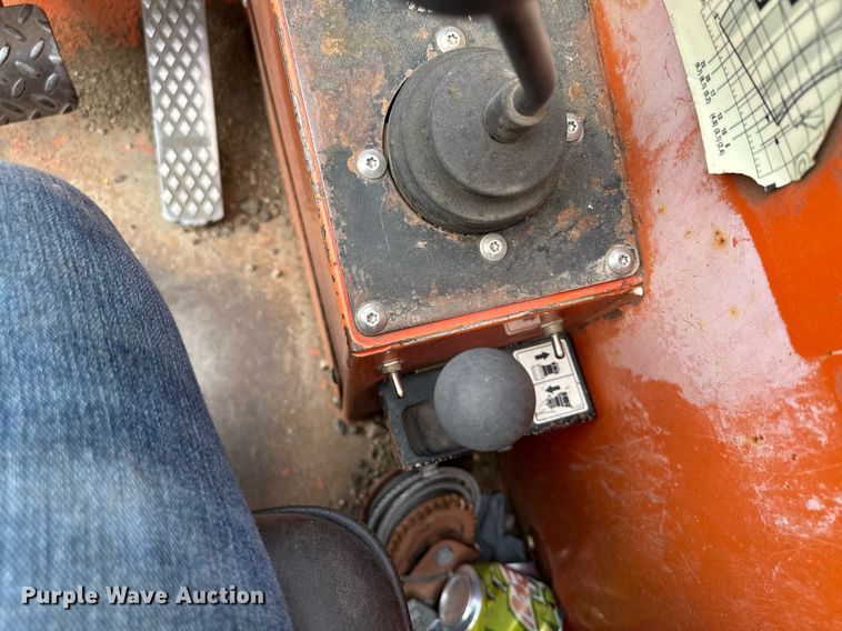 image for item MQ9389 2004 Sky Trak 10042  telehandler