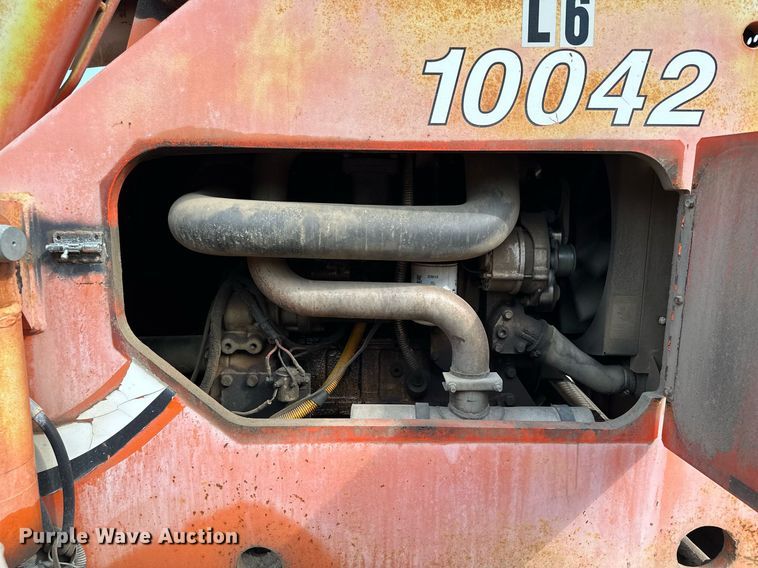 image for item MQ9389 2004 Sky Trak 10042  telehandler