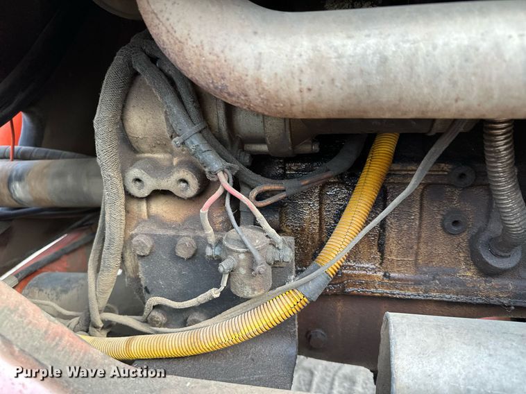 image for item MQ9389 2004 Sky Trak 10042  telehandler