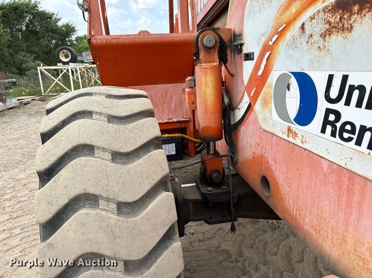 image for item MQ9389 2004 Sky Trak 10042  telehandler