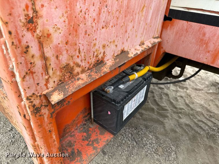 image for item MQ9389 2004 Sky Trak 10042  telehandler