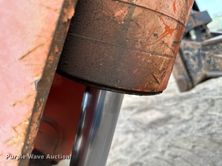 image for item MQ9389 2004 Sky Trak 10042  telehandler