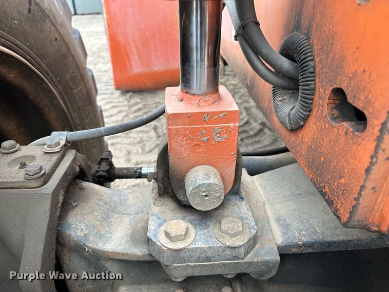 image for item MQ9389 2004 Sky Trak 10042  telehandler