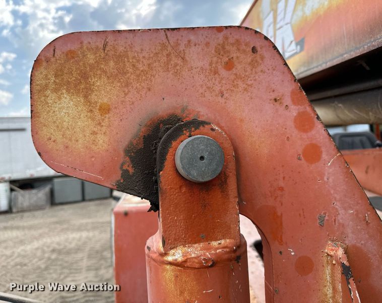 image for item MQ9389 2004 Sky Trak 10042  telehandler