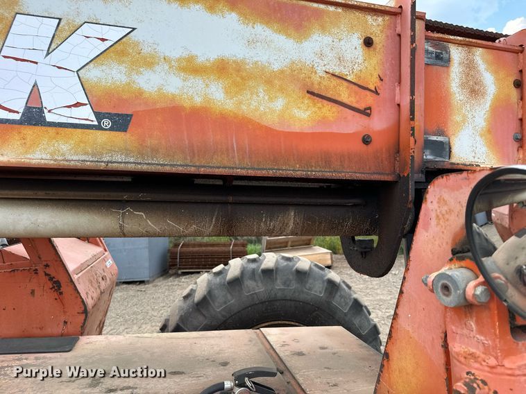 image for item MQ9389 2004 Sky Trak 10042  telehandler