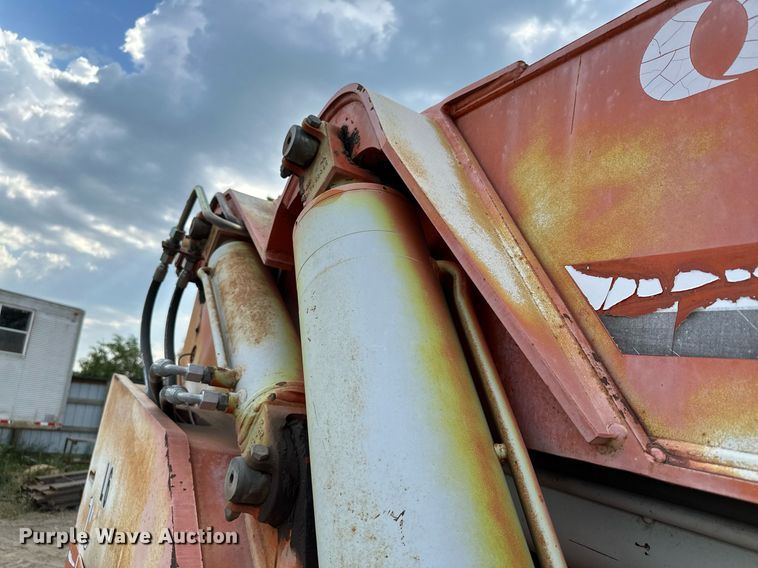 image for item MQ9389 2004 Sky Trak 10042  telehandler