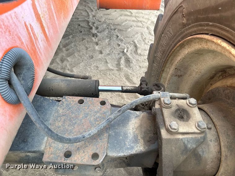 image for item MQ9389 2004 Sky Trak 10042  telehandler