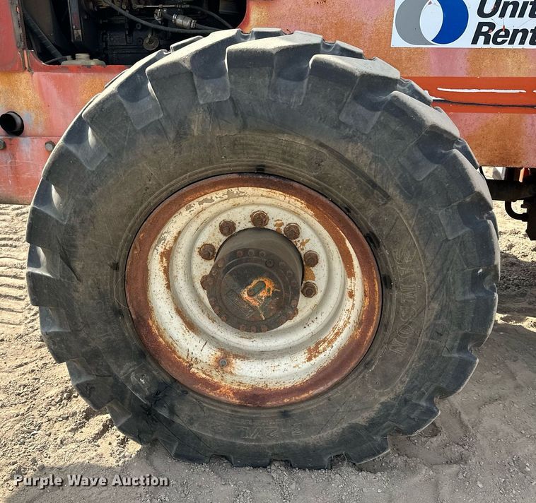 image for item MQ9389 2004 Sky Trak 10042  telehandler