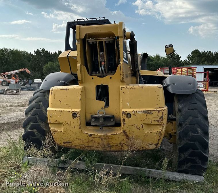 image for item MQ9390 2004 Caterpillar TH560B telehandler