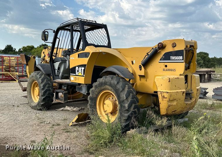 image for item MQ9390 2004 Caterpillar TH560B telehandler