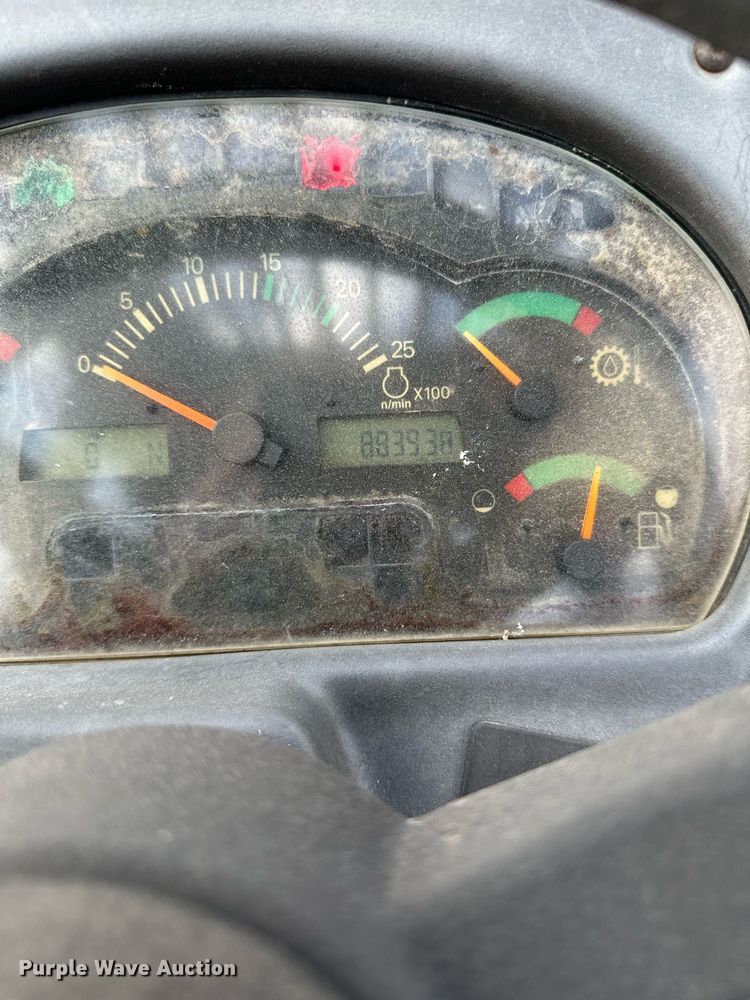 image for item MQ9390 2004 Caterpillar TH560B telehandler