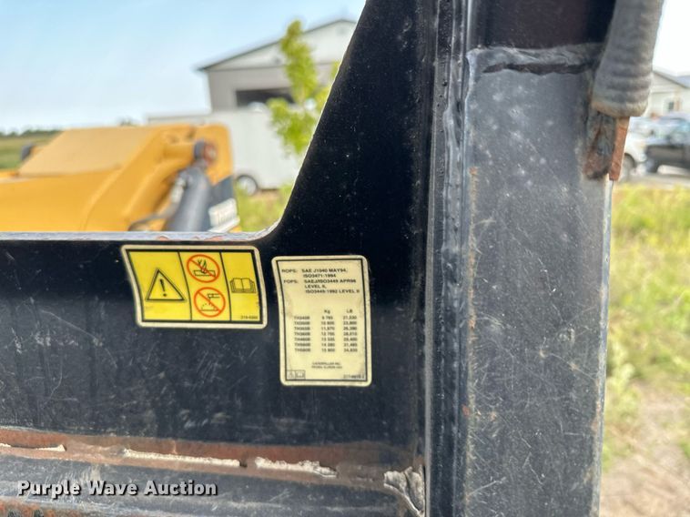 image for item MQ9390 2004 Caterpillar TH560B telehandler