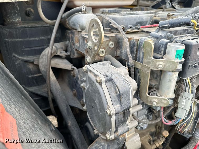 image for item MQ9390 2004 Caterpillar TH560B telehandler