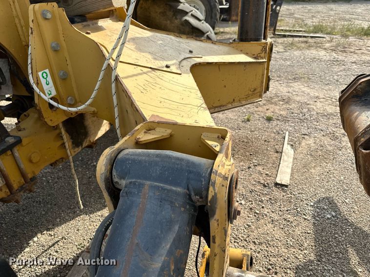 image for item MQ9390 2004 Caterpillar TH560B telehandler