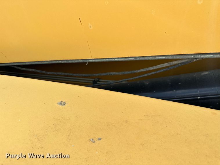 image for item MQ9390 2004 Caterpillar TH560B telehandler