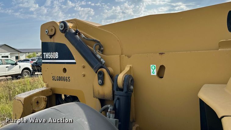image for item MQ9390 2004 Caterpillar TH560B telehandler