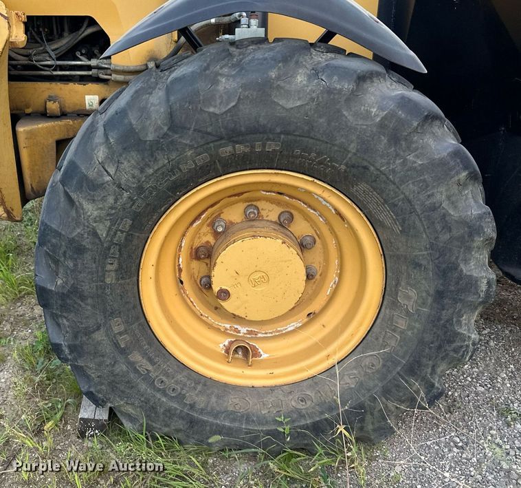 image for item MQ9390 2004 Caterpillar TH560B telehandler