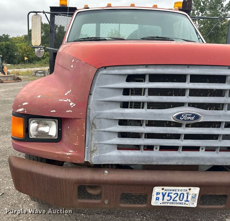 image for item MQ9396 1998  Ford F800  dump flatbed truck