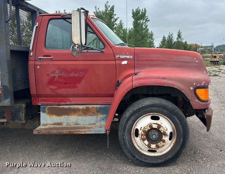 image for item MQ9396 1998  Ford F800  dump flatbed truck
