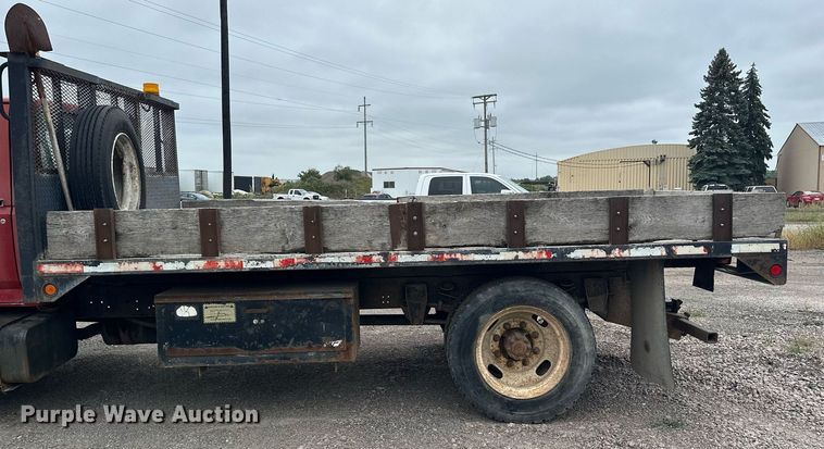 image for item MQ9396 1998  Ford F800  dump flatbed truck