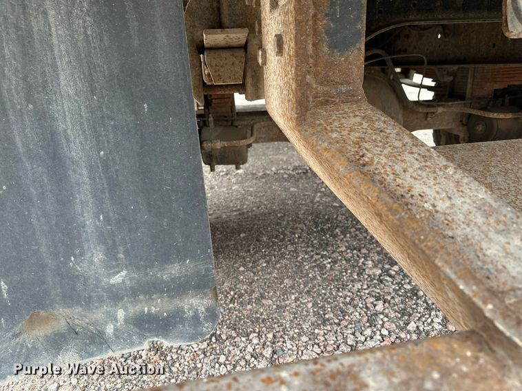 image for item MQ9396 1998  Ford F800  dump flatbed truck