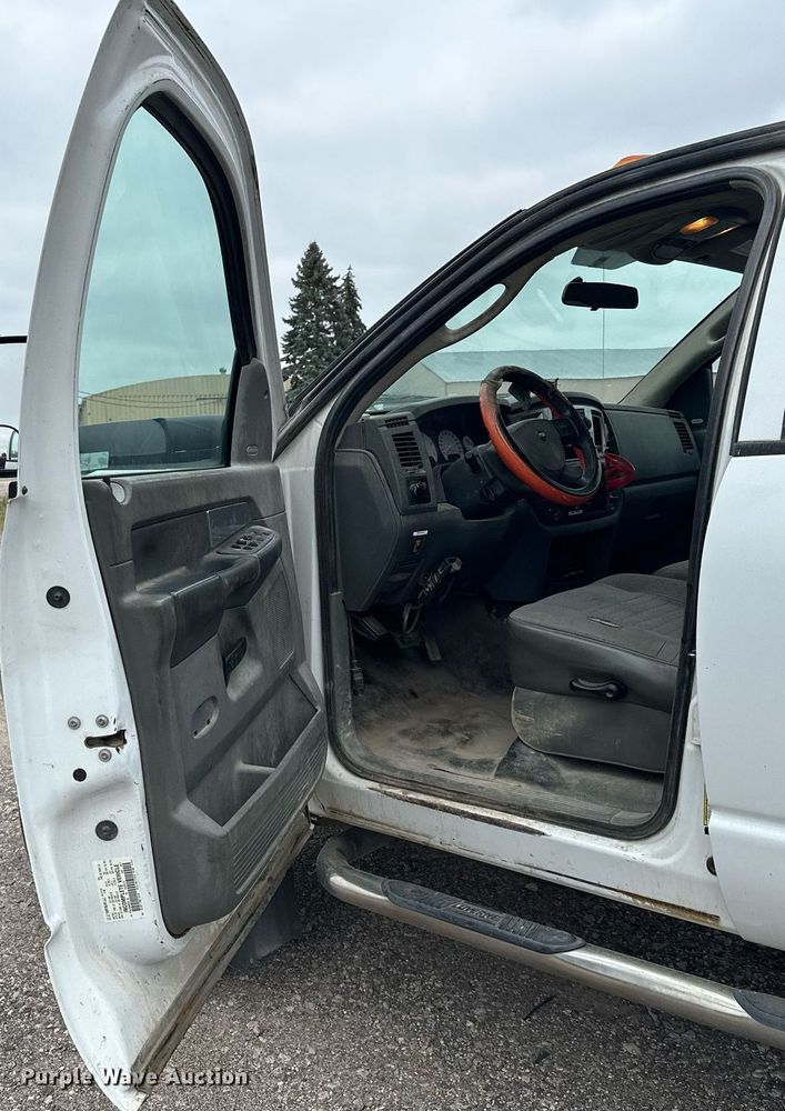 image for item MQ9404 2008 Sterling Bullet  Crew Cab utility / service truck