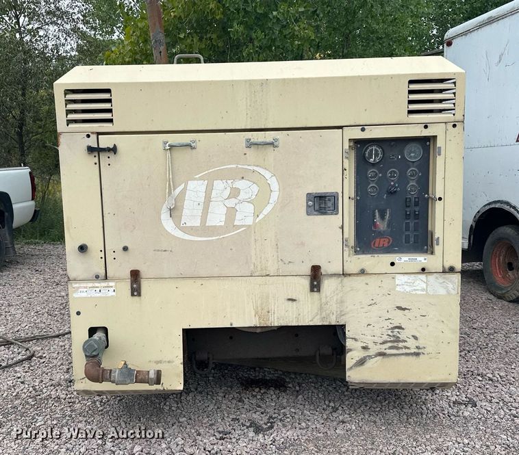 image for item MQ9406 2005 Ingersoll Rand 1000  air compressor