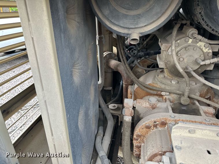 image for item MQ9406 2005 Ingersoll Rand 1000  air compressor