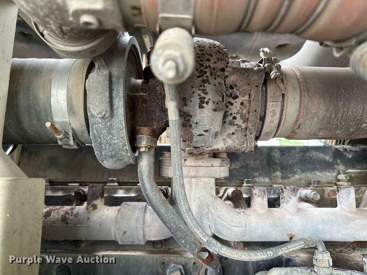 image for item MQ9406 2005 Ingersoll Rand 1000  air compressor