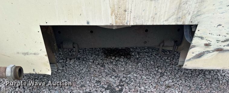 image for item MQ9406 2005 Ingersoll Rand 1000  air compressor