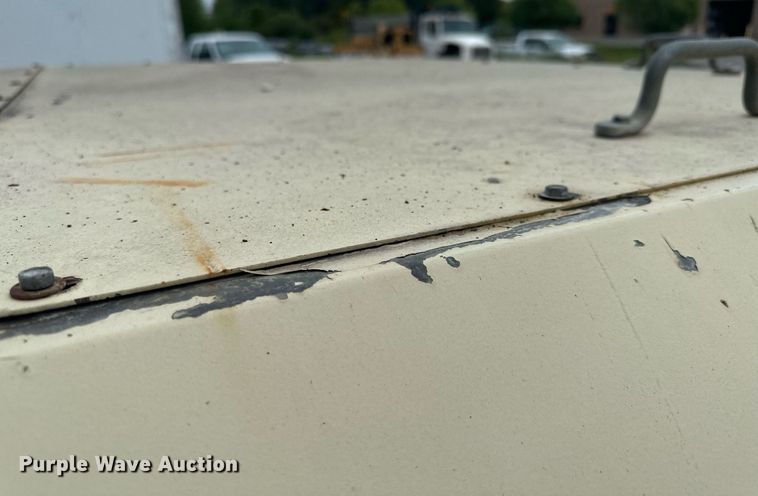 image for item MQ9406 2005 Ingersoll Rand 1000  air compressor