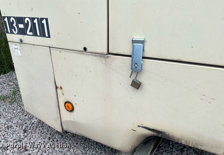 image for item MQ9406 2005 Ingersoll Rand 1000  air compressor