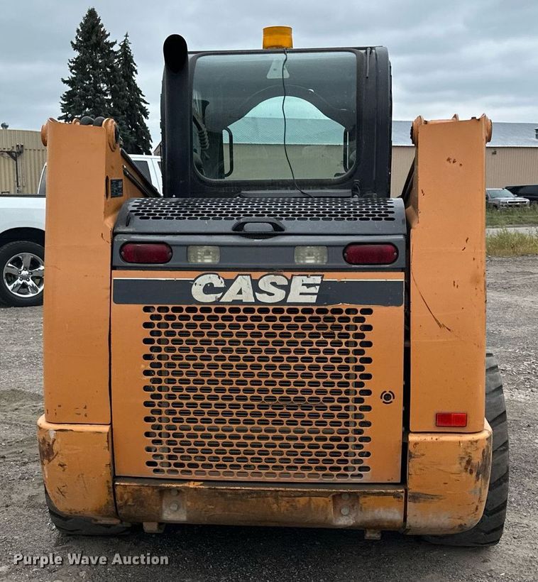 image for item MQ9418 2011 Case SR200  skid steer loader