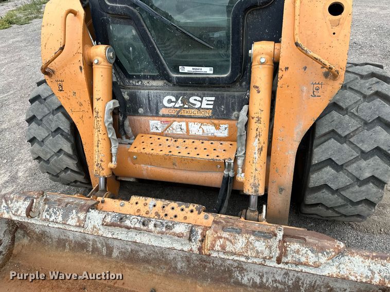 image for item MQ9418 2011 Case SR200  skid steer loader