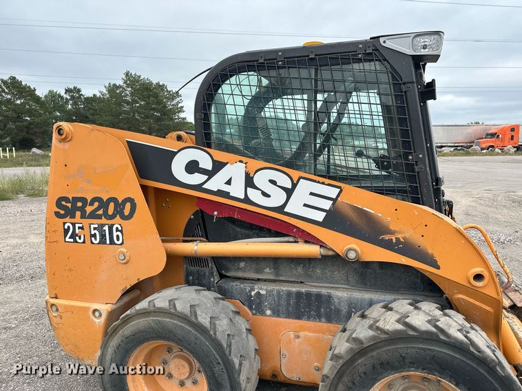 image for item MQ9418 2011 Case SR200  skid steer loader