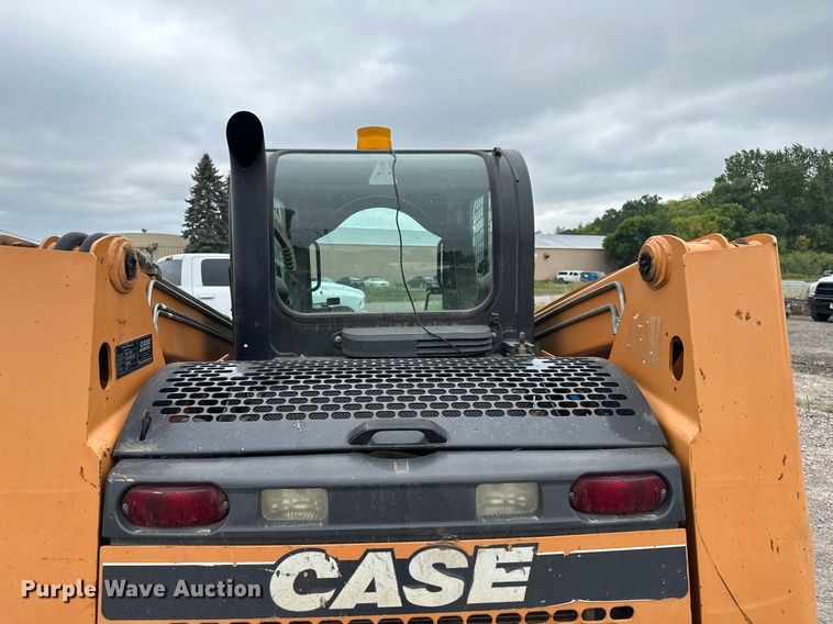 image for item MQ9418 2011 Case SR200  skid steer loader