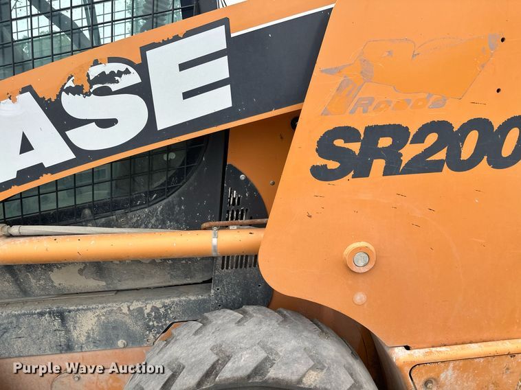 image for item MQ9418 2011 Case SR200  skid steer loader